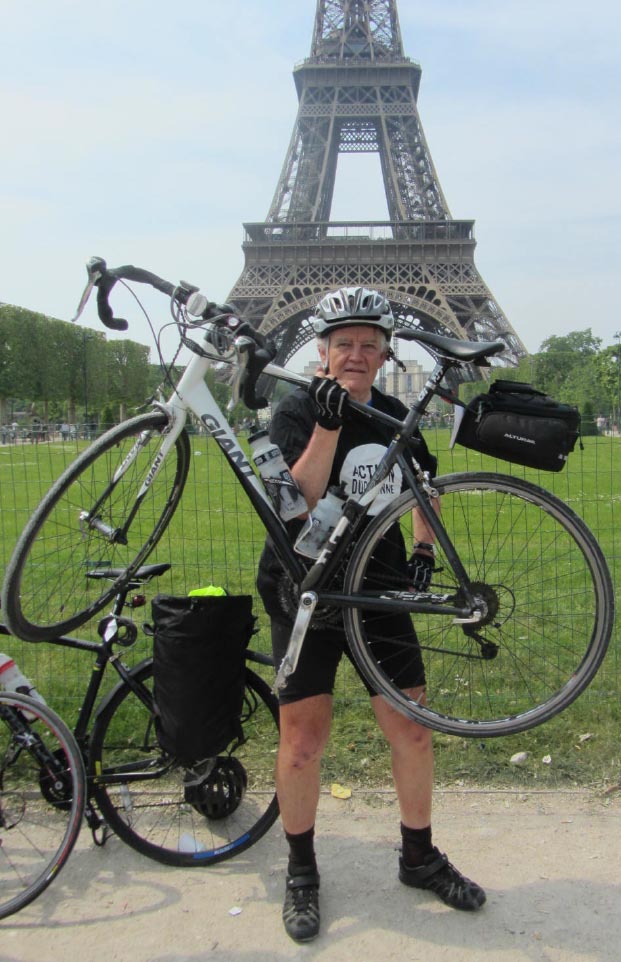 4.4X Eiffel Tower